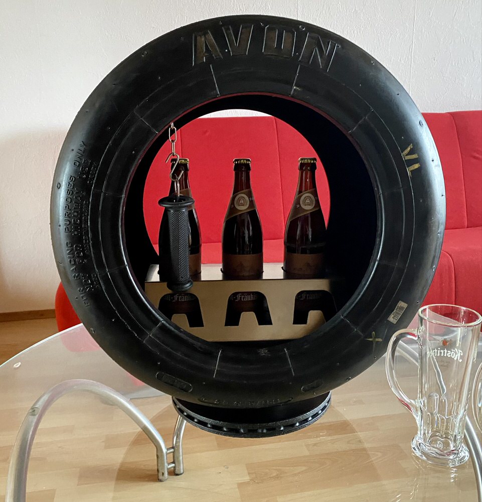 Rennreifen/Slick Getränkeständer, Slickbar, Motorsport Geschenk, 
