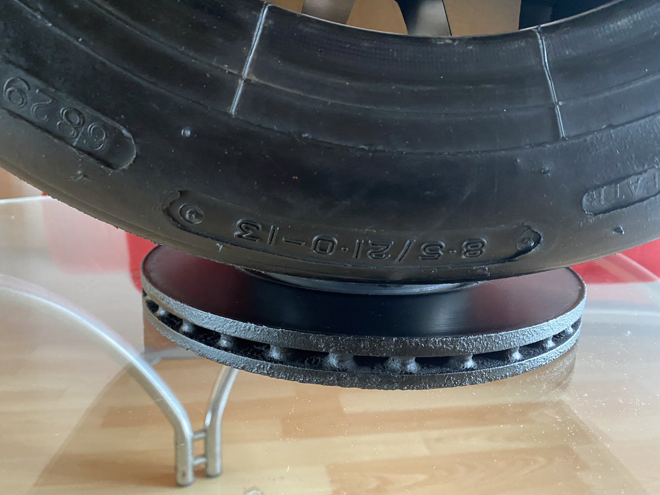 Rennreifen/Slick Getränkeständer, Slickbar, Motorsport Geschenk, 