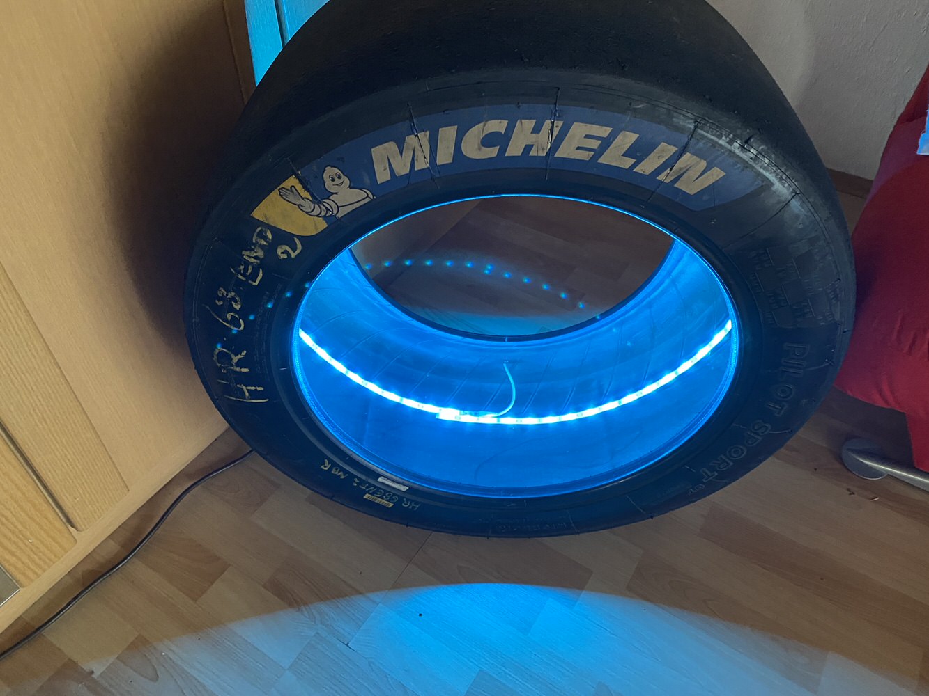 Racing Slick mit LED Beleuchtung